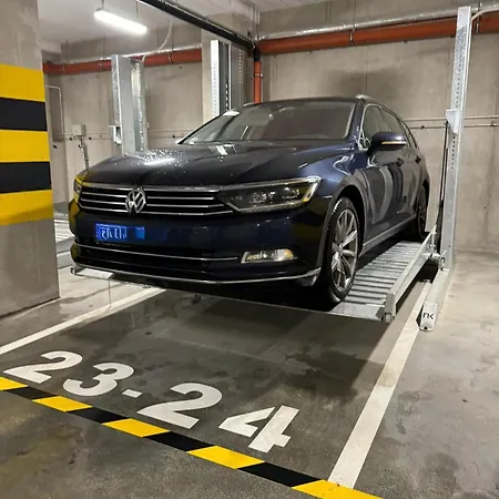 Nowoczesny We Wroclawiu Z Balkonem I Parkingiem Podziemnym * Wrocław